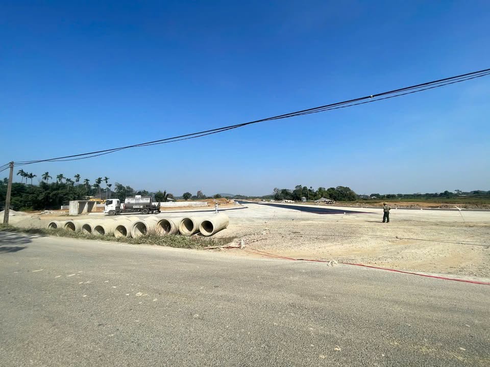 Đất Nhuận Trạch, Lương Sơn 141m² giá 1.4 tỷ - Cơ hội đầu tư sinh lời cao!