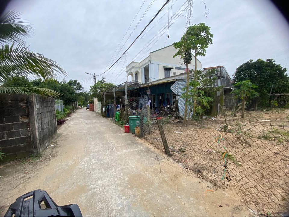 Đất nền Cẩm Hà Hội An 120m² giá 2.9 tỷ - Mặt tiền đường bê tông thông thoáng!