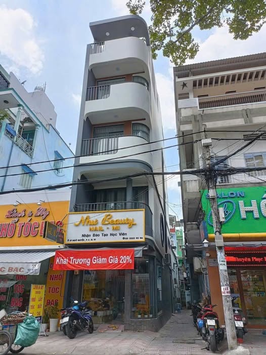 Nhà góc 2 Mặt Tiền Ngô Quyền P6 Quận 10, Diện tích 53.6m² - Nhà xây mới đẹp, Thương lượng ngay!