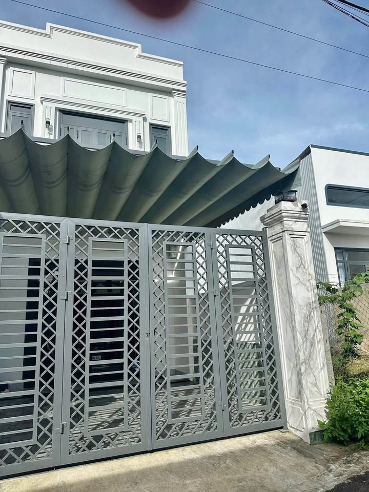 Nhà cho thuê hẻm 75 Huỳnh Thúc Kháng, Bảo Lộc 3PN chỉ 6 triệu/tháng - Không gian rộng rãi, thoáng mát!