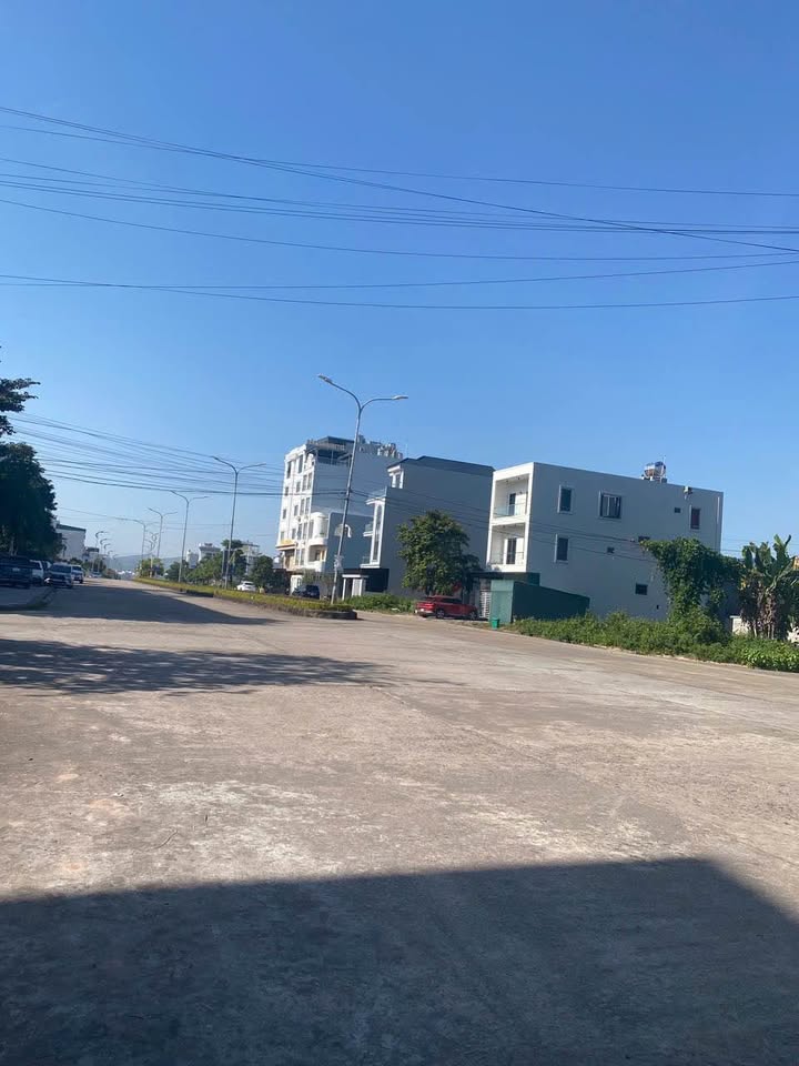 Đất nền đường đôi Kalong Riverside, Móng Cái 111.7m² giá 3 tỷ - Cơ hội đầu tư hiếm có!