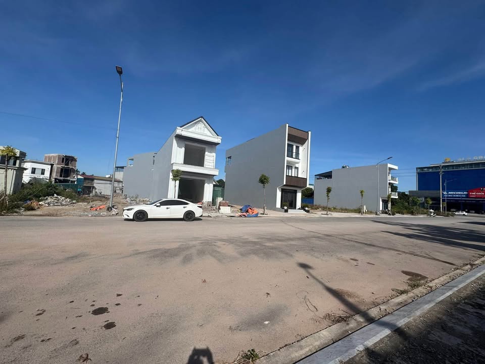 Đất góc khe thoáng Ninh Dương, Móng Cái 105m² giá chỉ 3 tỷ - Cơ hội đầu tư tuyệt vời!