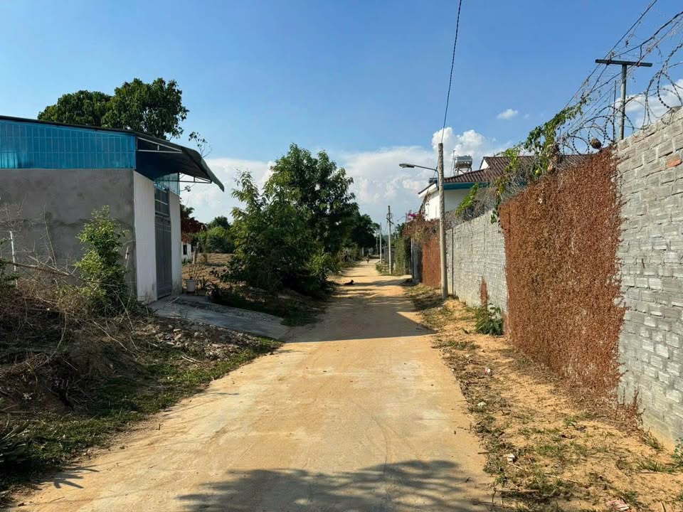 Đất thổ cư 350m² thôn Konrobang, xã Vinh Quang - Giá 500 triệu, vị trí đắc địa!