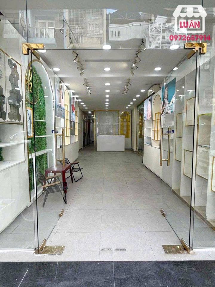 Nhà mặt tiền Nguyễn Văn Thương, Bình Thạnh 320m² - Cho thuê giá tốt!