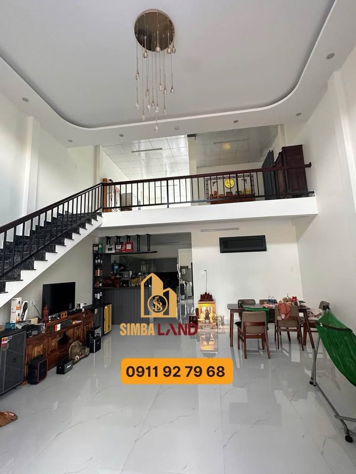 Nhà phố Liên Nghĩa, Đức Trọng 256m² giá 3.3 tỷ - Pháp lý rõ ràng, công chứng nhanh!