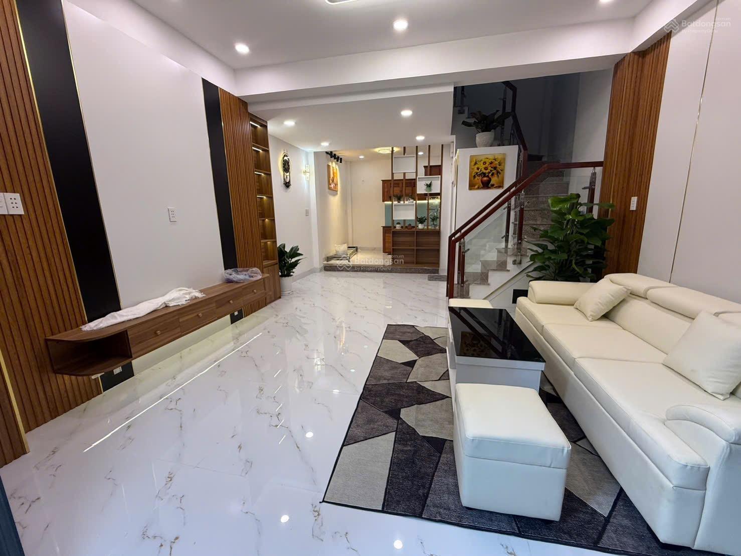 Nhà chính chủ Đường Âu Dương Lân 40.3m² giá 5.95 tỷ - Sẵn sàng công chứng!