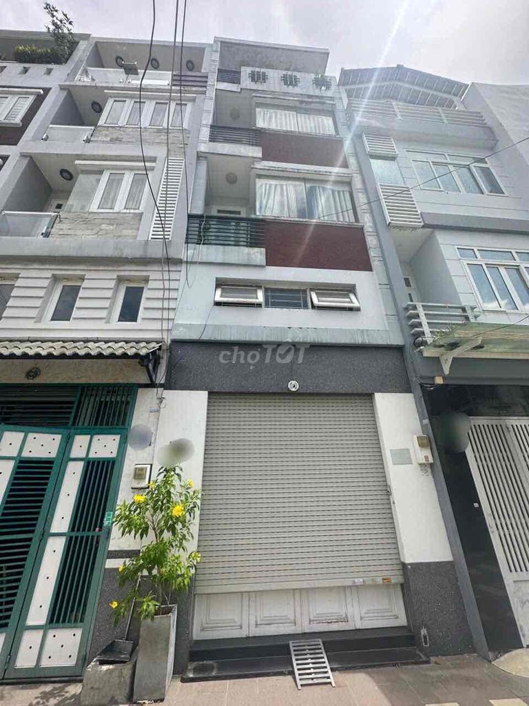 Nhà hẻm xe hơi Nơ Trang Long, Bình Thạnh 48m² giá 10.8 tỷ - Vị trí trung tâm thuận lợi!