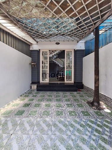 Cho thuê nhà nguyên căn mặt tiền đường TL42, Quận 12, diện tích 72m² - Giá chỉ 10 triệu/tháng!