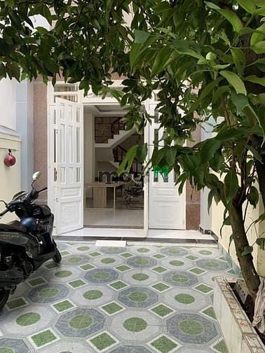 Nhà nguyên căn cho thuê Thạnh Lộc Q12 72m² giá 10 triệu - Tiện nghi đầy đủ!