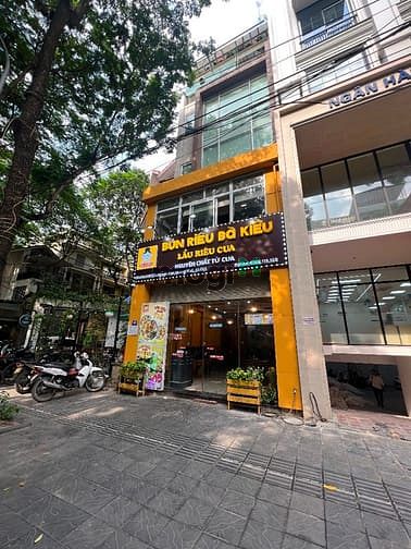 Cho thuê mặt phố Hàng Buồm, Hoàn Kiếm 540m² giá 350 triệu - Mặt bằng siêu đẹp ngay phố cổ!