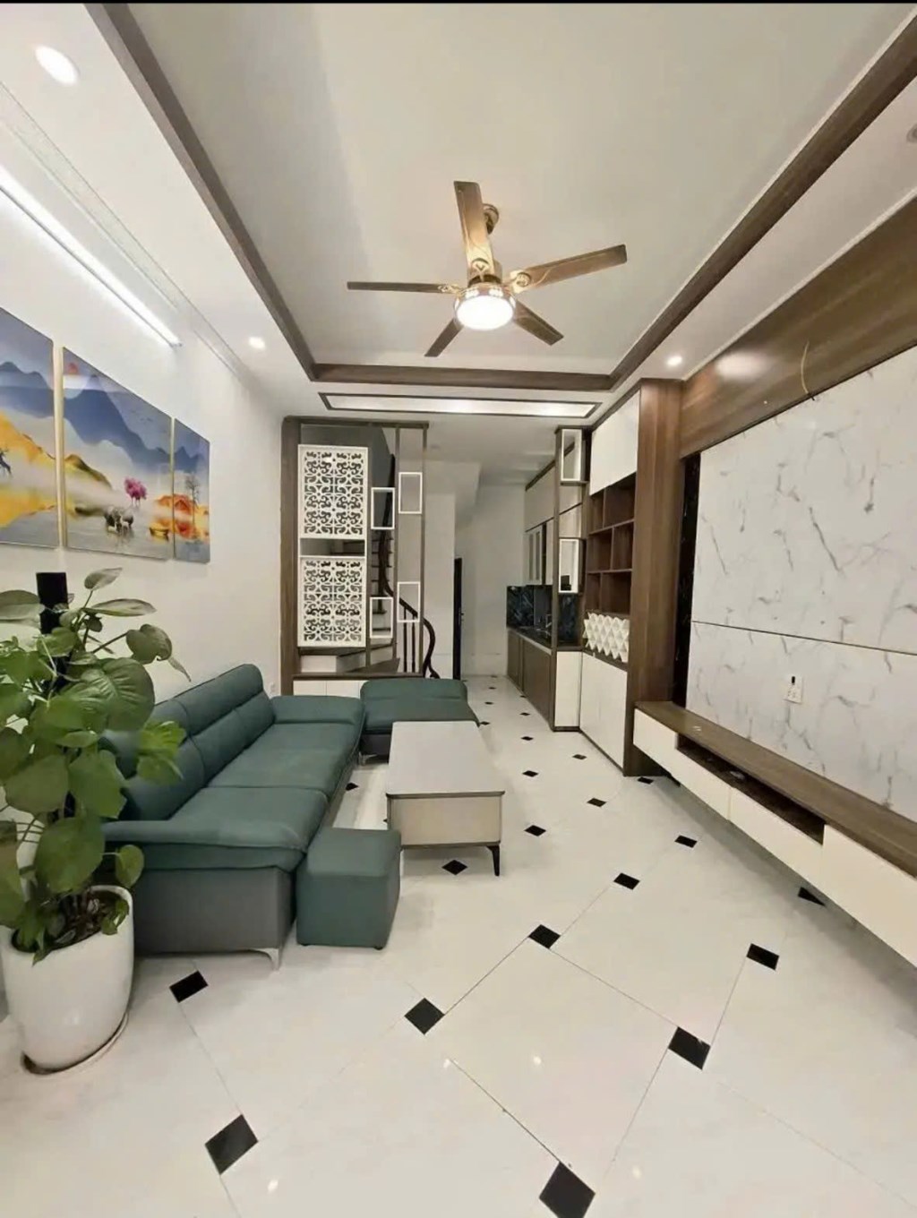 Nhà đẹp 5 tầng tại Tây Tựu 35m² giá 4.66 tỷ - Vị trí giao thông thuận lợi!