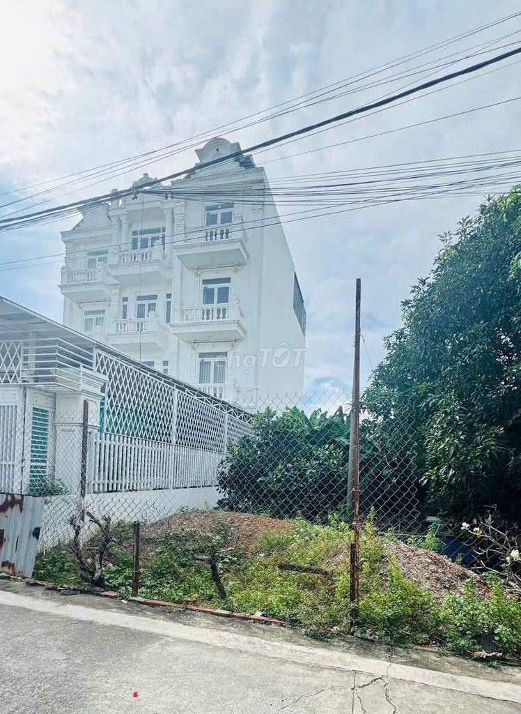 Đất phường Đông Hòa, TP Dĩ An 200.9m² giá 6 tỷ - Xây dựng tự do, sổ hồng riêng!