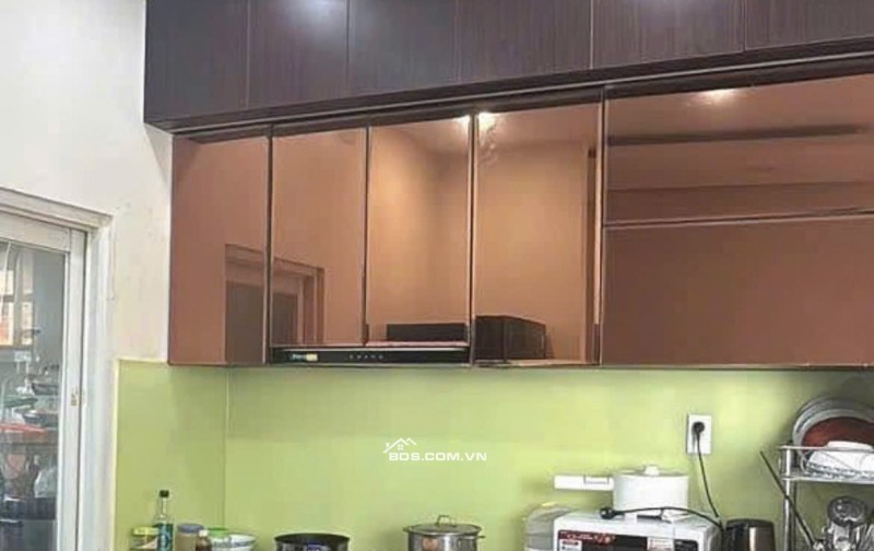 Căn hộ Nam Kỳ Khởi Nghĩa, Q3: 90m², 2 phòng ngủ, Nội thất đầy đủ, chỉ 10.7 triệu