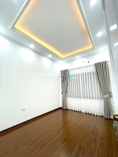 Nhà ngõ Trương Định, 31m² giá 9.8 tỷ - Sẵn sàng ở ngay!