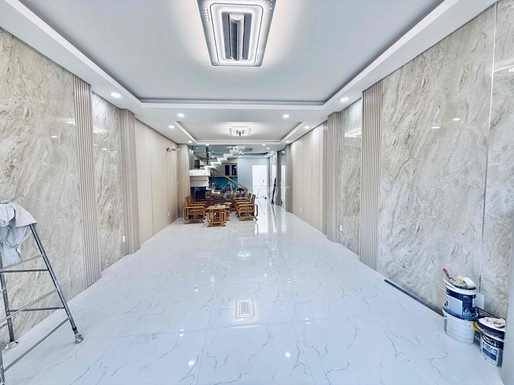 Bán Nhà Mặt Tiền Kinh Doanh Thạnh Lộc Q12, 4.5x15m chỉ 5.95 tỷ - Đầu Tư Sinh Lời!