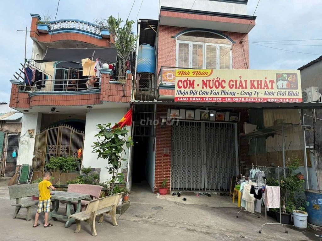 Nhà trọ mặt tiền kinh doanh gần chợ Dĩ An 2 - 75m² giá 4.8 tỷ - Đầu tư sinh lời ngay!