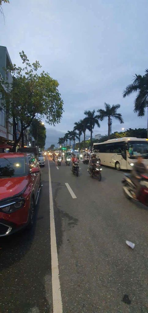 Nhà mặt tiền Điện Biên Phủ, Thanh Khê, Đà Nẵng 28.5m² giá 6.95 tỷ - Đầu tư sinh lời ngay!