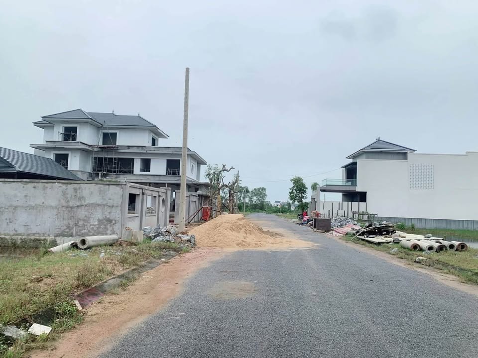 Đất nền phường Ba Đồn 192m² giá 1.5 tỷ - Gần chợ và trường học!