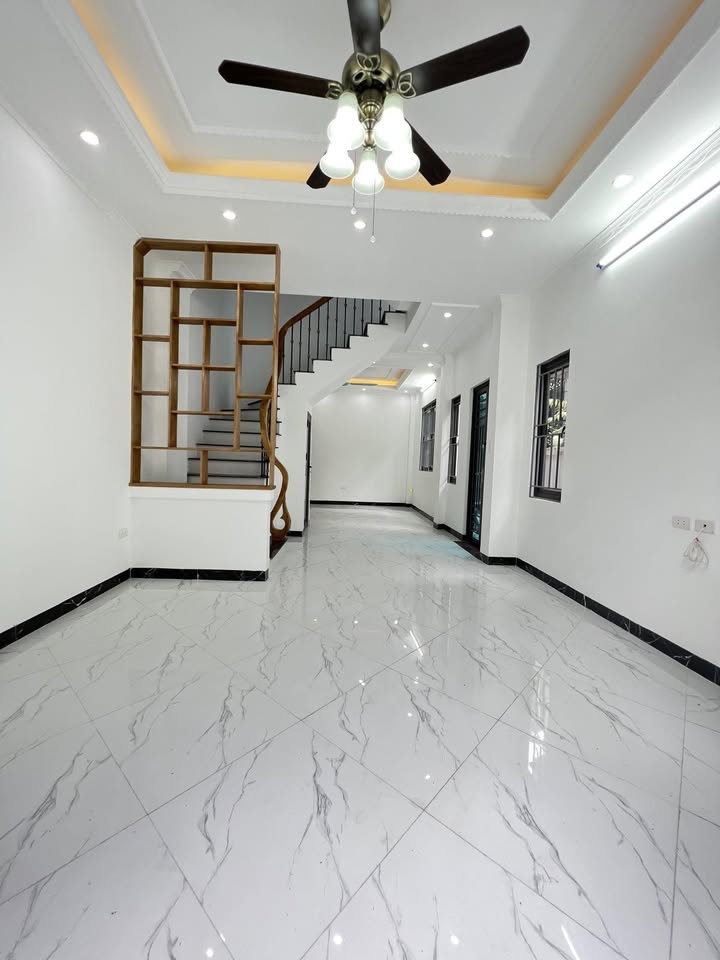 Nhà đẹp đường Nam Dư, Lĩnh Nam 46m² giá 7 tỷ - Kinh doanh sầm uất, ô tô vào tận nơi!