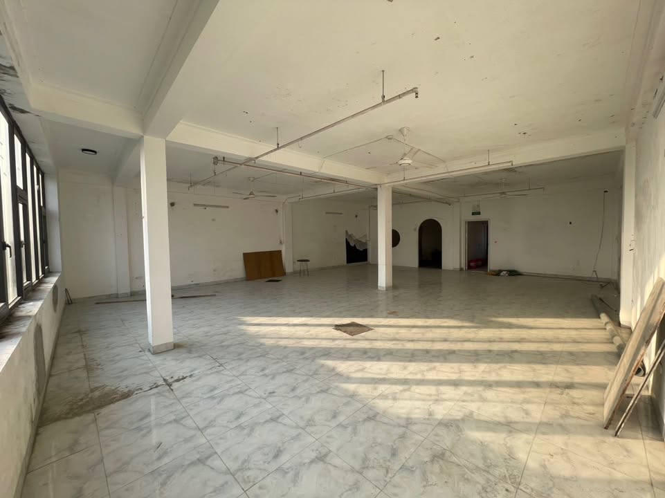 Văn phòng cho thuê đường Triệu Quốc Đạt 180m² chỉ 12 triệu/tháng - Cơ hội kinh doanh tuyệt vời!