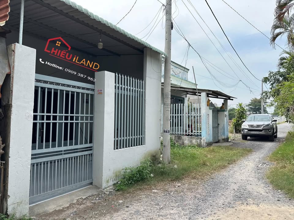 Nhà bán Tân Phú Trung, Củ Chi 64m² giá 1.95 tỷ - Ô tô vào tận nhà!