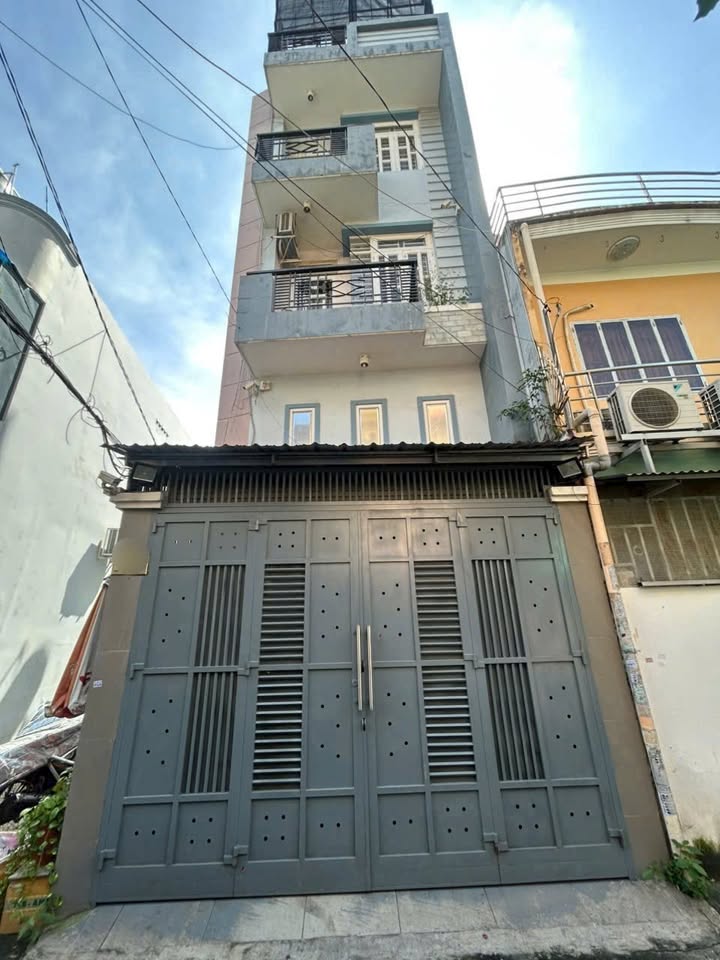 Nhà hẻm xe hơi Nguyễn Kiệm, Gò Vấp, 30m², giá 6.1 tỷ - Chính chủ bán gấp!