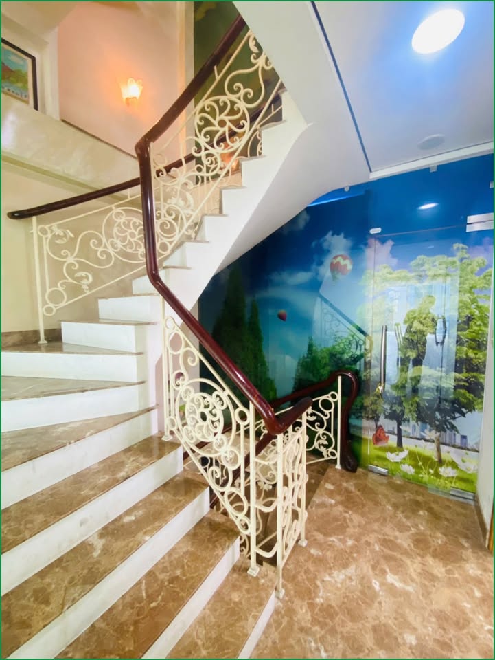 Nhà cho thuê đường Calmette, P. Nguyễn Thái Bình, Quận 1 - 76m² giá 70 triệu, vị trí đắc địa!