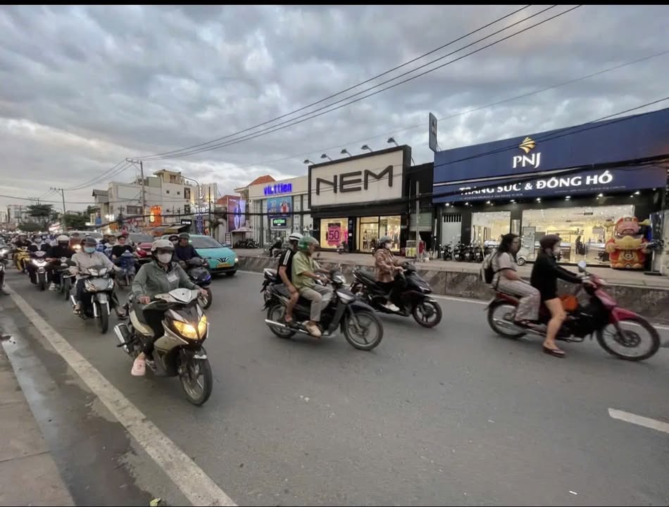 Mặt bằng kinh doanh cho thuê đường Huỳnh Tấn Phát, quận 7, 48m² - Khu vực sầm uất, giá tốt!