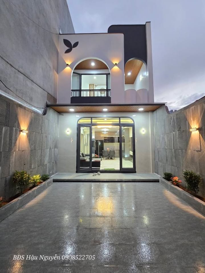 Nhà 2 tầng Hoà Phú, Liên Chiểu, Đà Nẵng - Full nội thất giá 6.85 tỷ!