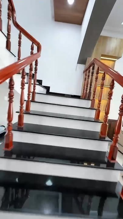 Nhà phố Vĩnh Long 83m² giá 2.1 tỷ - Đầy đủ tiện ích, sẵn ở ngay!