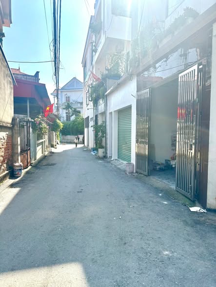 Bán đất tặng nhà cấp 4 tại Liên Bảo, Vĩnh Yên 73m² - Giá chỉ 2.6 tỷ!