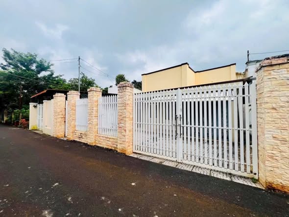 Nhà Mặt Tiền Đường Nhựa Nhánh 68, Bà Rịa - Vũng Tàu 242m² giá 2.4 tỷ - Gần chợ, không gian sống lý tưởng!