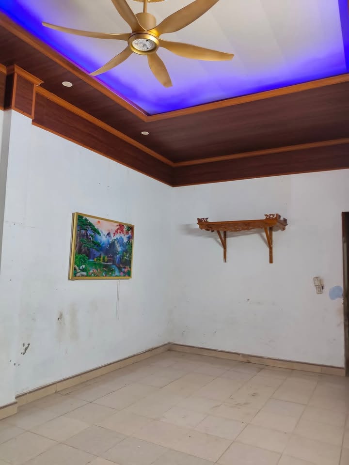 Nhà cấp 4 mặt đường Thanh Liêm, Minh Bảo 126m² giá 980 triệu - Vị trí đắc địa gần trường học!