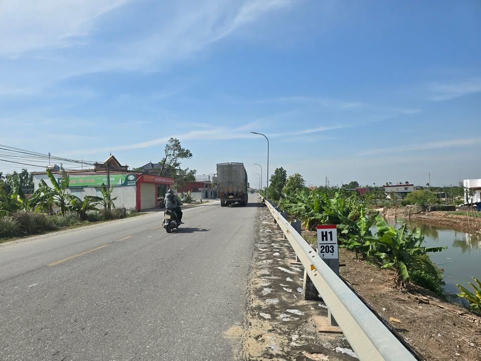 Đất liền kề mặt đường Quốc lộ 21A tại Hải Châu, 240m² - Giá chỉ 1.65 tỷ!