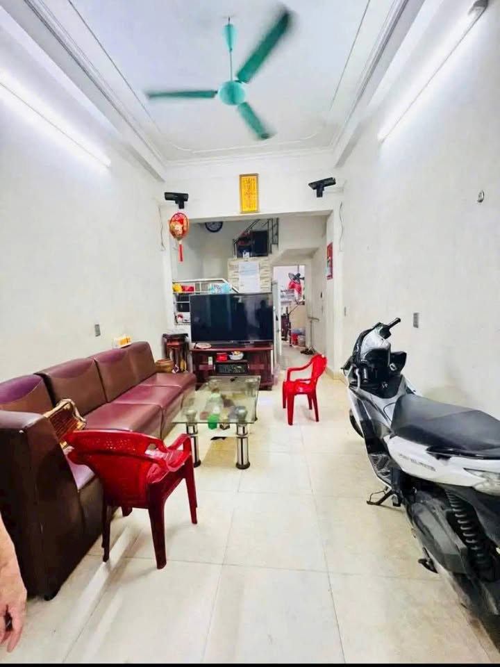 Bán nhà mặt đường Phan Chu Trinh, Nam Định 40m² giá 2.86 tỷ - Đầu tư lý tưởng!