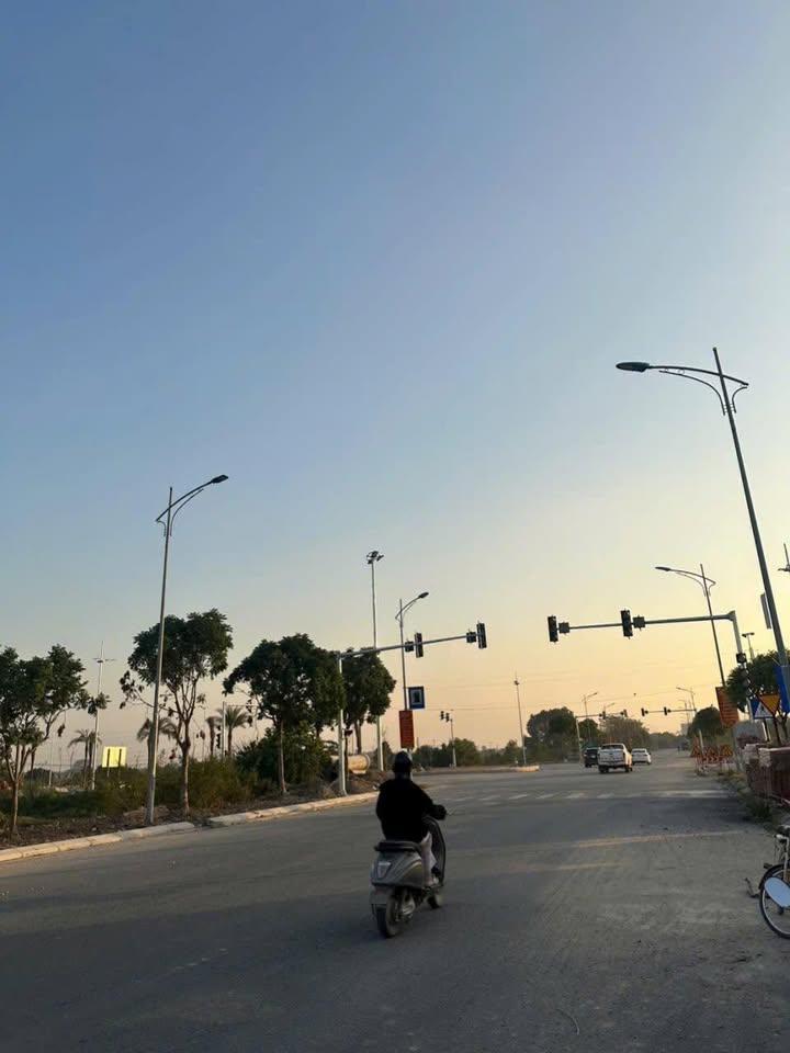 FrontHouse Lê Công Thanh Phủ Lý 99m² giá 8.6 tỷ - Sổ đỏ chính chủ, đầu tư sinh lời!