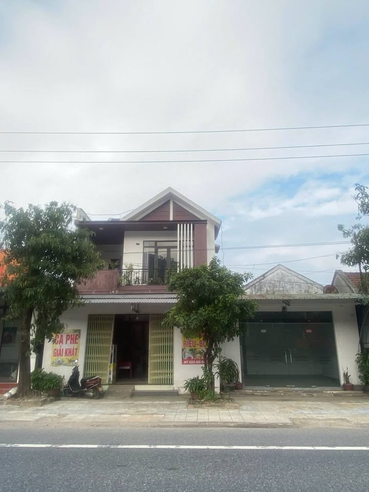 Nhà mặt tiền Quốc lộ 1A, xã Phú Lộc, 189m² giá 4.6 tỷ - Đầu tư kinh doanh lý tưởng!