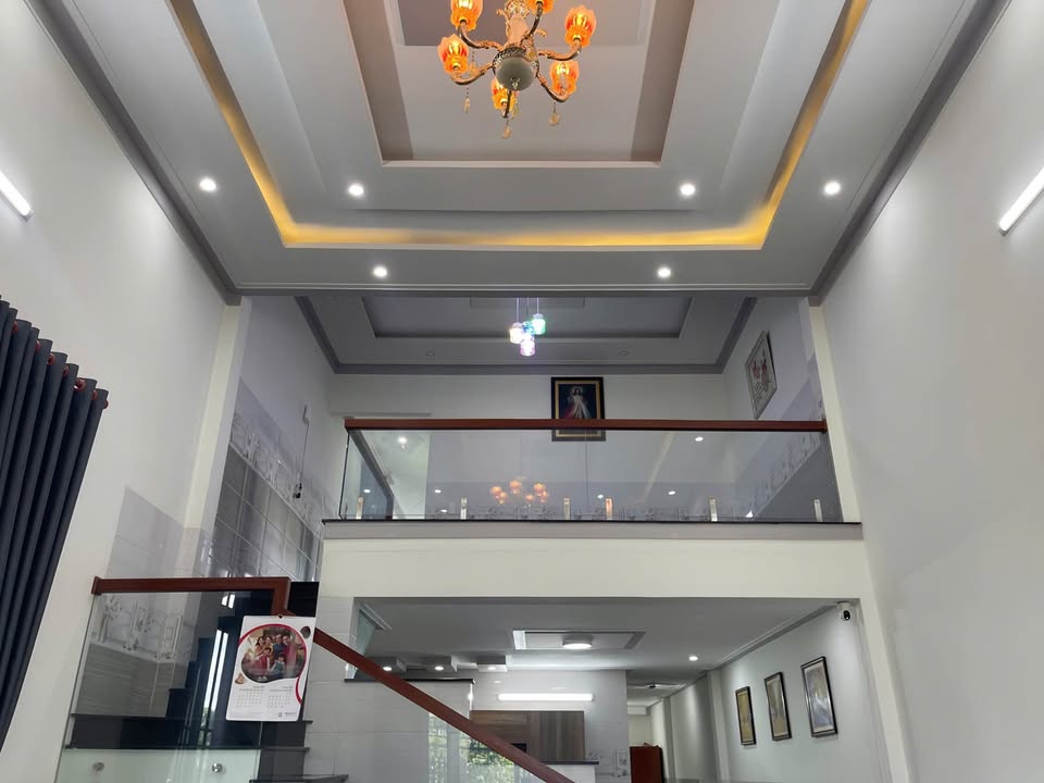 Nhà mới xây kiên cố tại Thôn 4 Lộc An, 162m² giá 2.4 tỷ - Sẵn sàng vào ở!