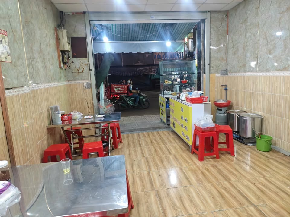 Mặt bằng kinh doanh Bà Hạt, Quận 10 - Sang nhượng đầy đủ nội thất chỉ 20 triệu