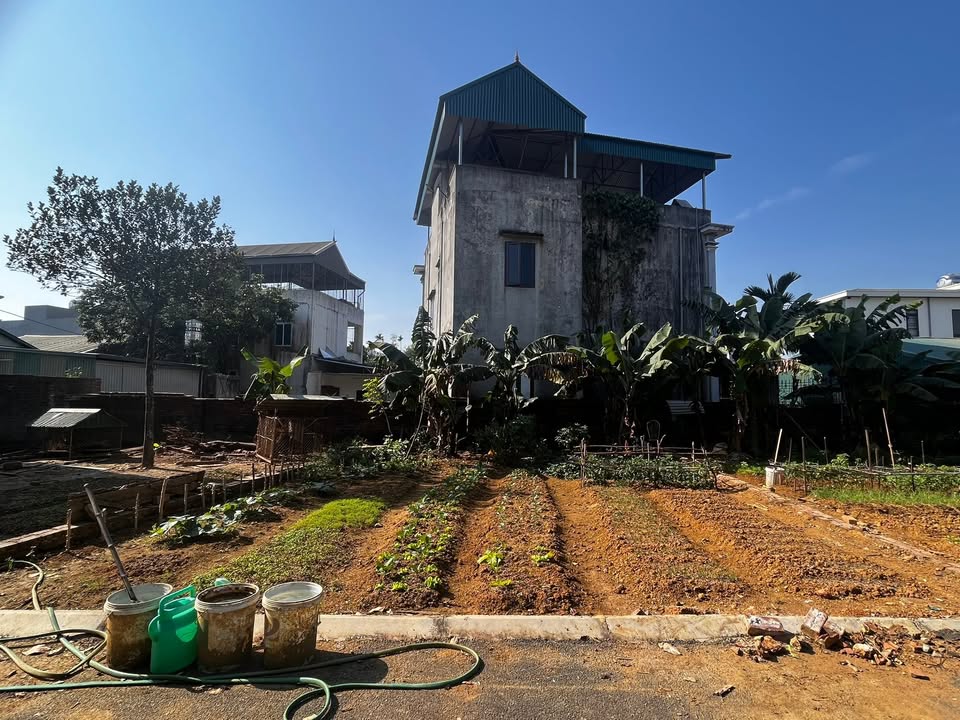 Đất thổ cư 100m² thôn Khu Ba, Đồng Trúc chỉ 4 tỷ - Vị trí đẹp, giao thông thuận tiện!