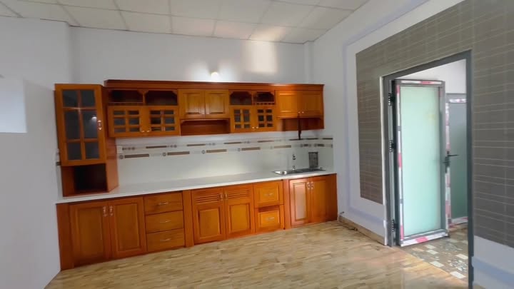 Bán nhà vườn mặt tiền Lê Văn Khuyên, Tân An 1232m² giá 5,2 tỷ - Sổ hồng đầy đủ!