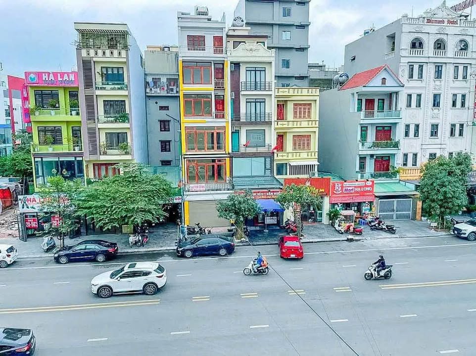 Nhà mặt đường Hải Long, Hạ Long 95m² giá 23 tỷ - Kinh doanh đắc địa!