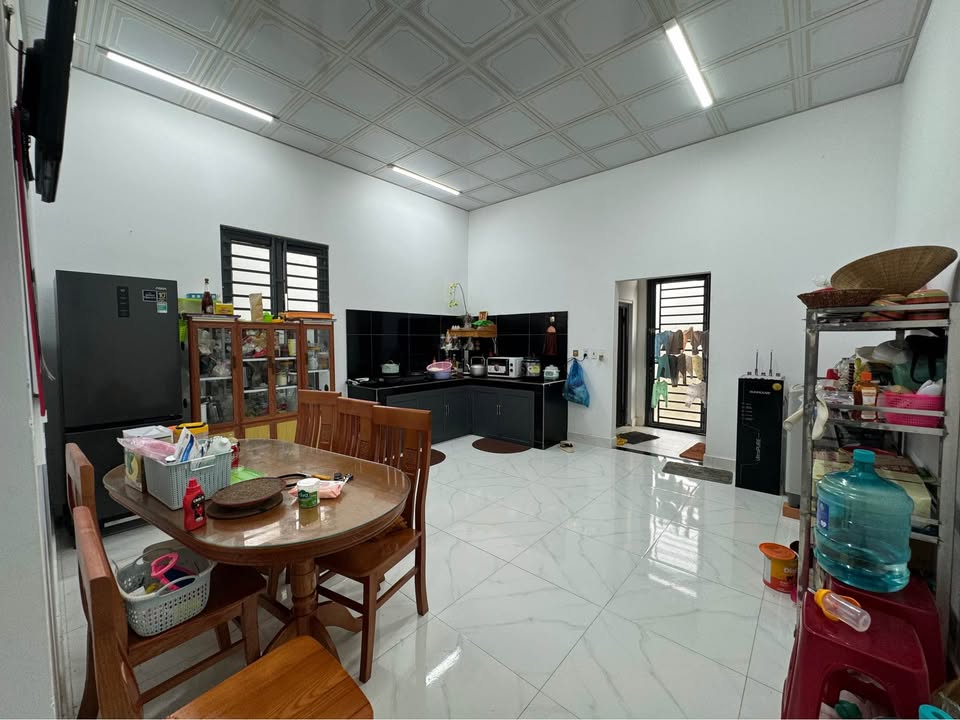 Nhà mới xây mặt tiền đường Lê Hồng Phong, Đức Trọng 376.8m² giá 2.6 tỷ - Sẵn sàng vào ở!