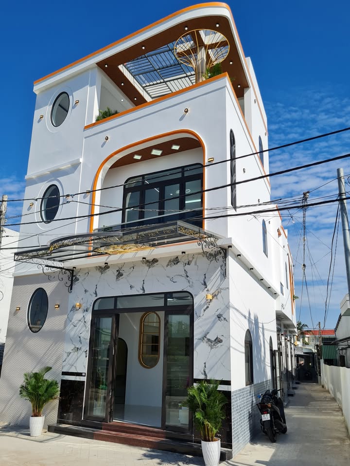 Nhà phố mặt tiền An Bình 63m² giá 4.95 tỷ - Full nội thất, tiện nghi