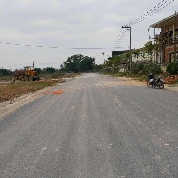 Đất nền KĐT Võ Văn Kiệt Quảng Trị 140m² giá 1.098 tỷ - Đường nhựa 13m thuận tiện!