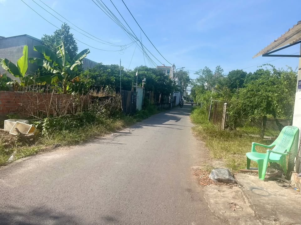 Đất thổ cư Tân Định, Bến Cát 100m² giá 1.8 tỷ - Đầu tư sinh lời ngay!