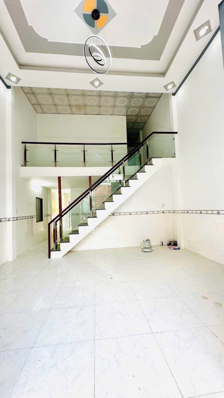 Nhà bán gấp Phường Tân Đông Hiệp, Dĩ An 94.9m² giá 1.6 tỷ - Sổ hồng riêng, chính chủ!