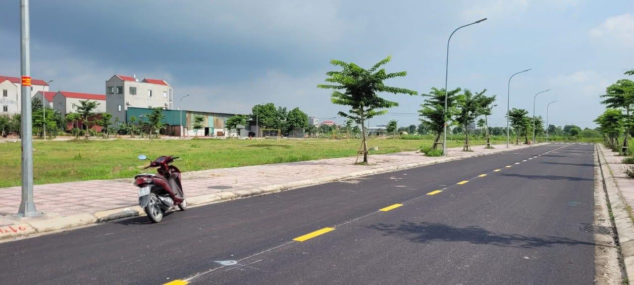 Đất nền Yên Trung 100m² giá chỉ 2 tỷ - Vị trí trung tâm đẹp