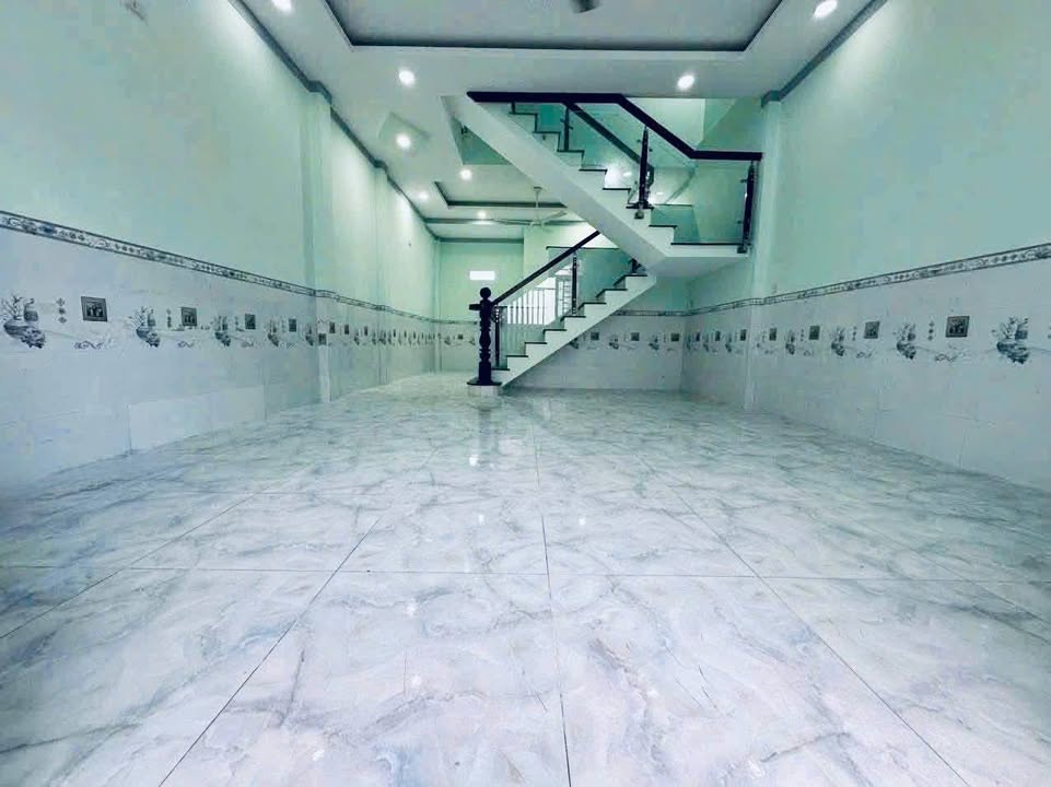 Nhà Lầu Mới Hoàn Công P. An Bình Biên Hòa 56m² giá 2.7 tỷ - An ninh, yên tĩnh!