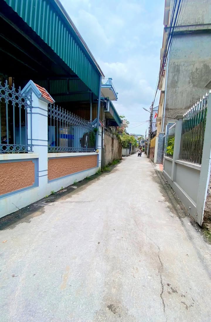 Đất nền Cẩm Trung 109m² giá 1.5 tỷ - Vị trí đẹp, sổ đỏ chính chủ!